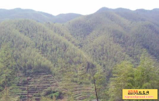 界址附近景点青嶂山温泉