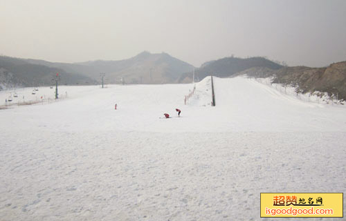 大吾附近景点西柏坡温泉滑雪场