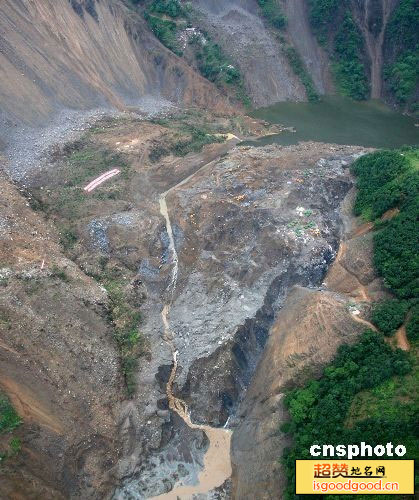 唐家山堰塞湖景点照片