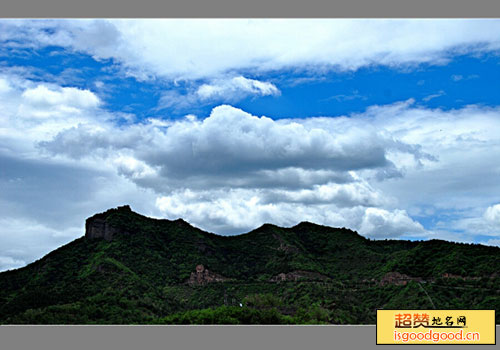 僧冠峰景点照片