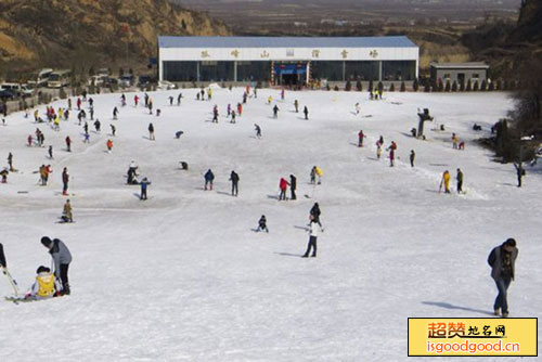 孤峰山国际滑雪场景点照片