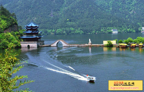 分水附近景点富春江小三峡