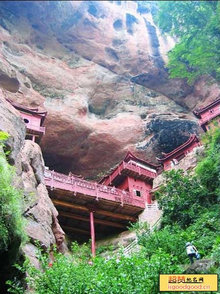 甘露岩寺景点照片