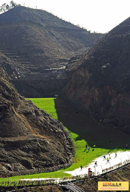 哈日诺尔苏木附近景点珠日赫山生态旅游景区