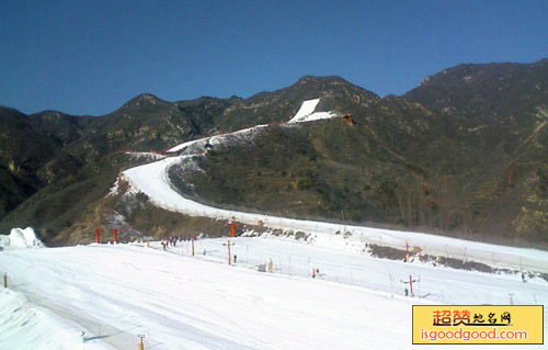 桃花峪生态滑雪场景点照片