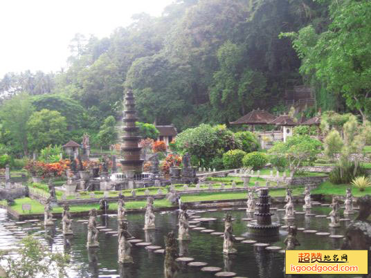 圣水池景点照片