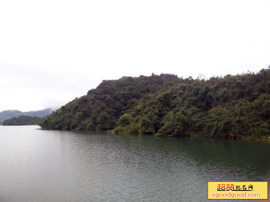 磴口县万泉湖生态旅游度假区万泉湖生态旅游度假区