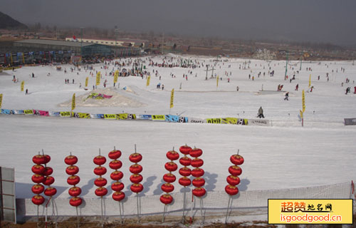 莲花山滑雪场景点照片