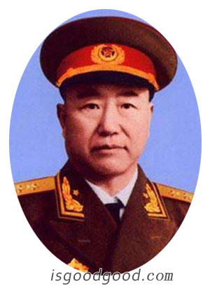 董其武人物照片