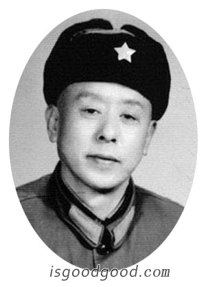 唐秉琳人物照片