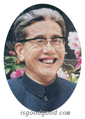 乔冠华人物照片