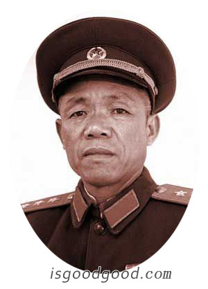 韩先楚人物照片