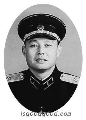 袁意奋人物照片