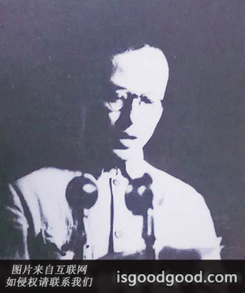 贺希明人物照片