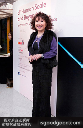 包陪丽人物照片