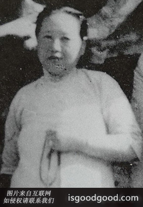 姚冶诚人物照片