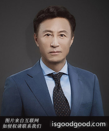 王洛勇人物照片