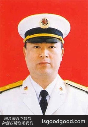 丁一平人物照片