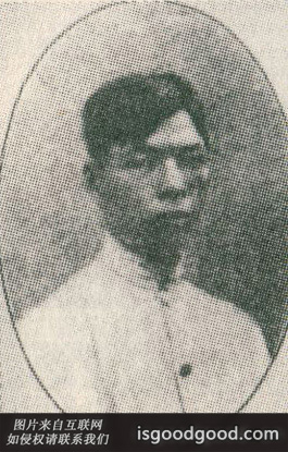 庞人铨人物照片