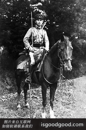 余子武人物照片