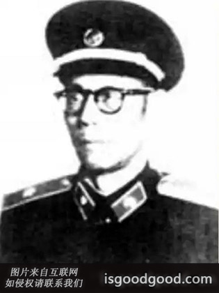 周浣白人物照片