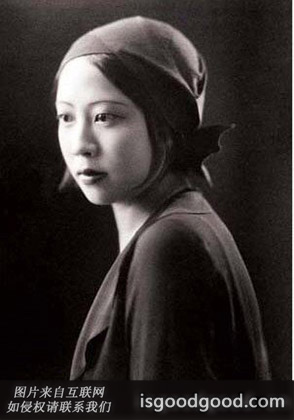 张荔英人物照片