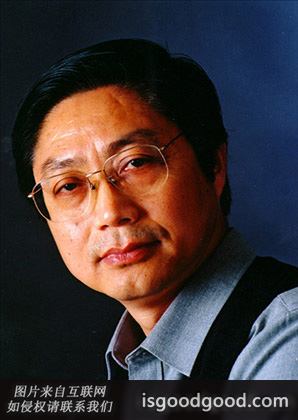 吕建华人物照片