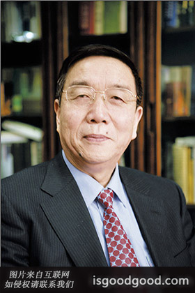 郑欣淼人物照片