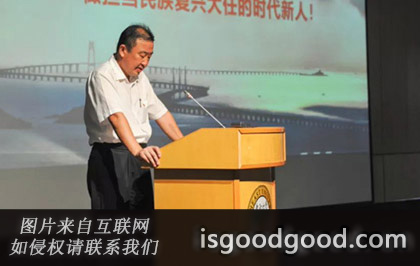 梁卓仁人物照片