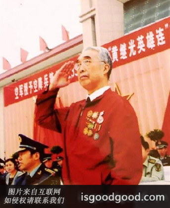 王精忠人物照片