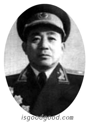 郭卓辛人物照片