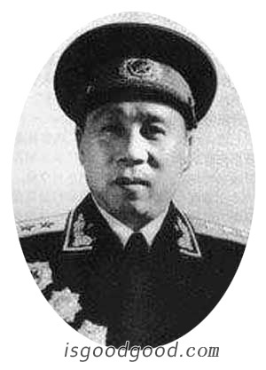 甘泗淇人物照片