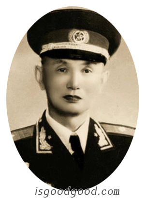 方之中人物照片