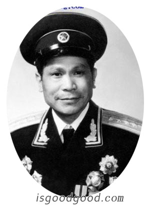 刘应启人物照片