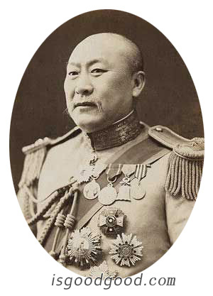 曲同丰人物照片