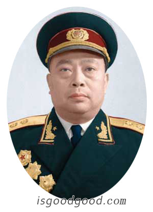 康志强人物照片