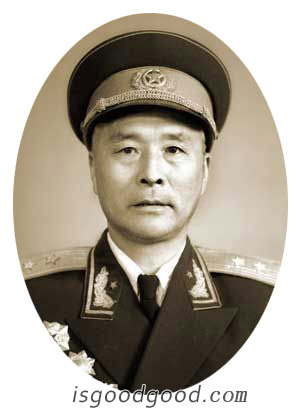 梁从学人物照片