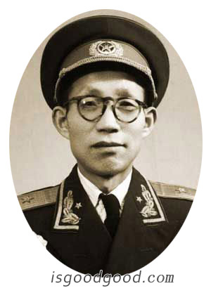 鲁加汉人物照片