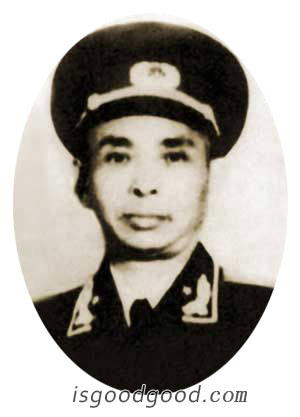 童陆生人物照片