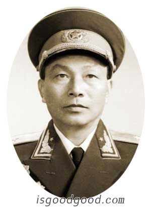 熊应堂人物照片