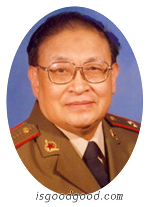 卢世璧人物照片