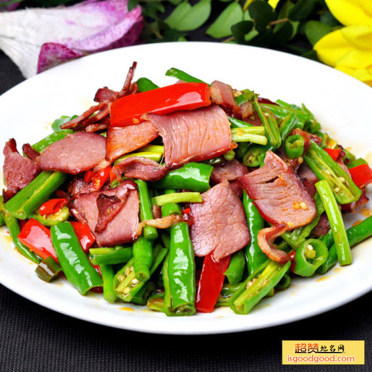 尖椒炒腊肉特产照片