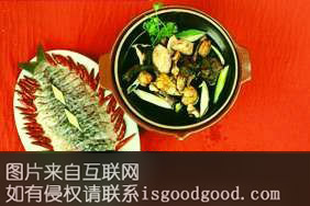 野蘑菇炖鲜鱼特产照片