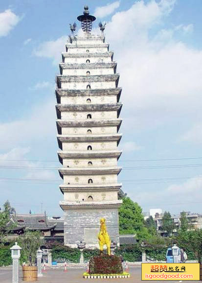 惠光寺塔和常乐寺塔景点照片