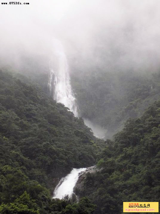 揭岭飞泉景点照片